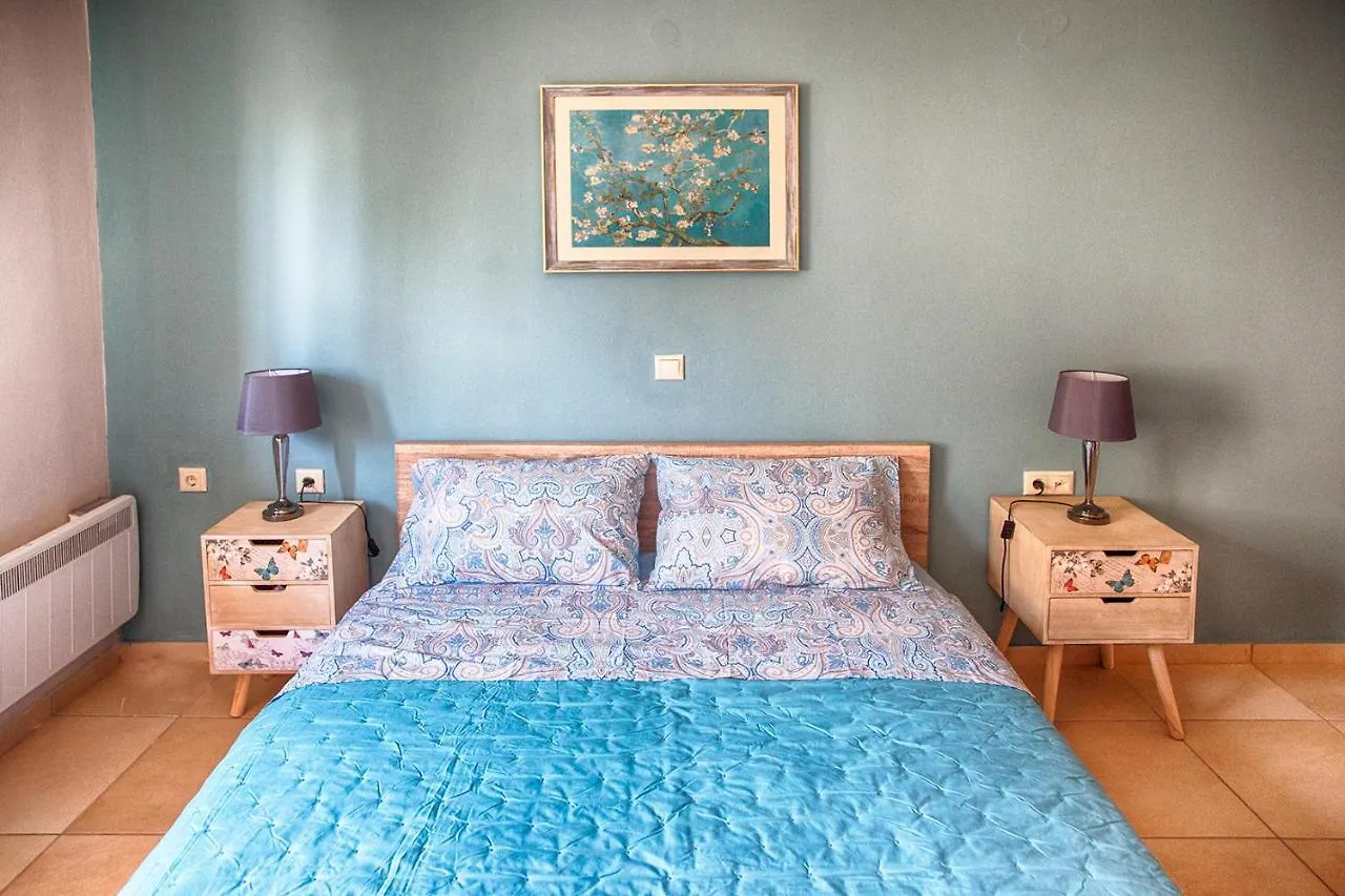 Divine Apartments Κουνουπιδιανά